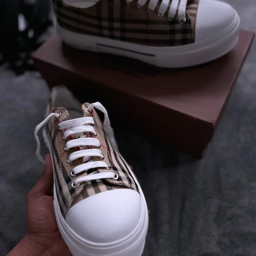 Burberry | Shoes | Burberry Converse | Poshmark display picture 3